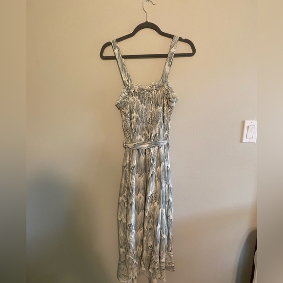 Lucca Green Dress - Medium - Picture 9 of 9